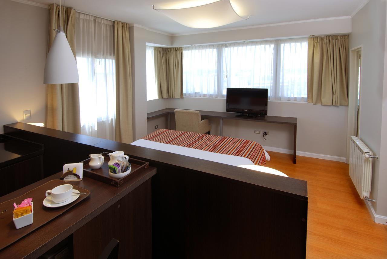 Plaza Suites Campana Exterior photo